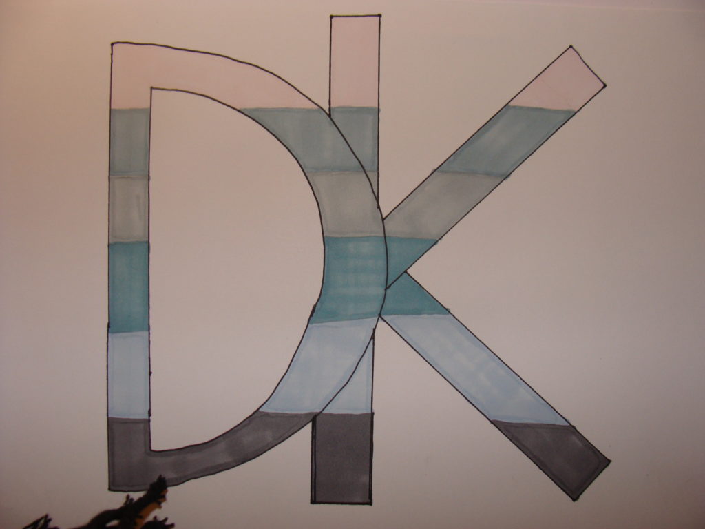 Dorota Korniluk z kl. 5b - narysowała litery "DK"