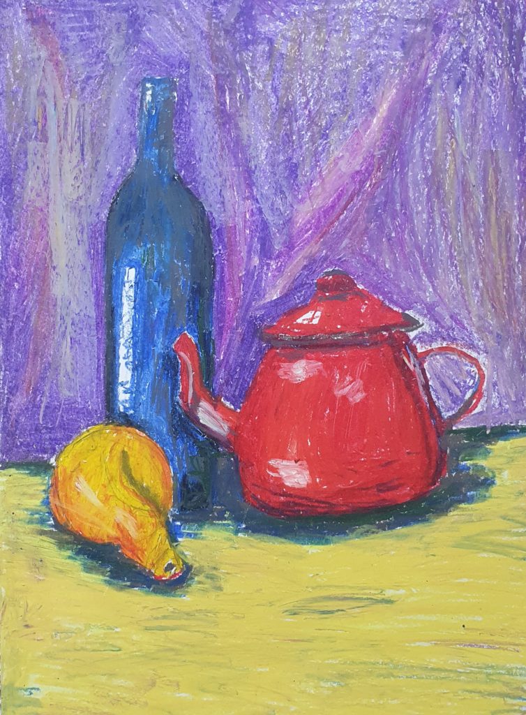 Na pracy namalowano trzy bryły - od lewej; żółtą cytrynkę, niebieską butelkę, czerwony dzbanek